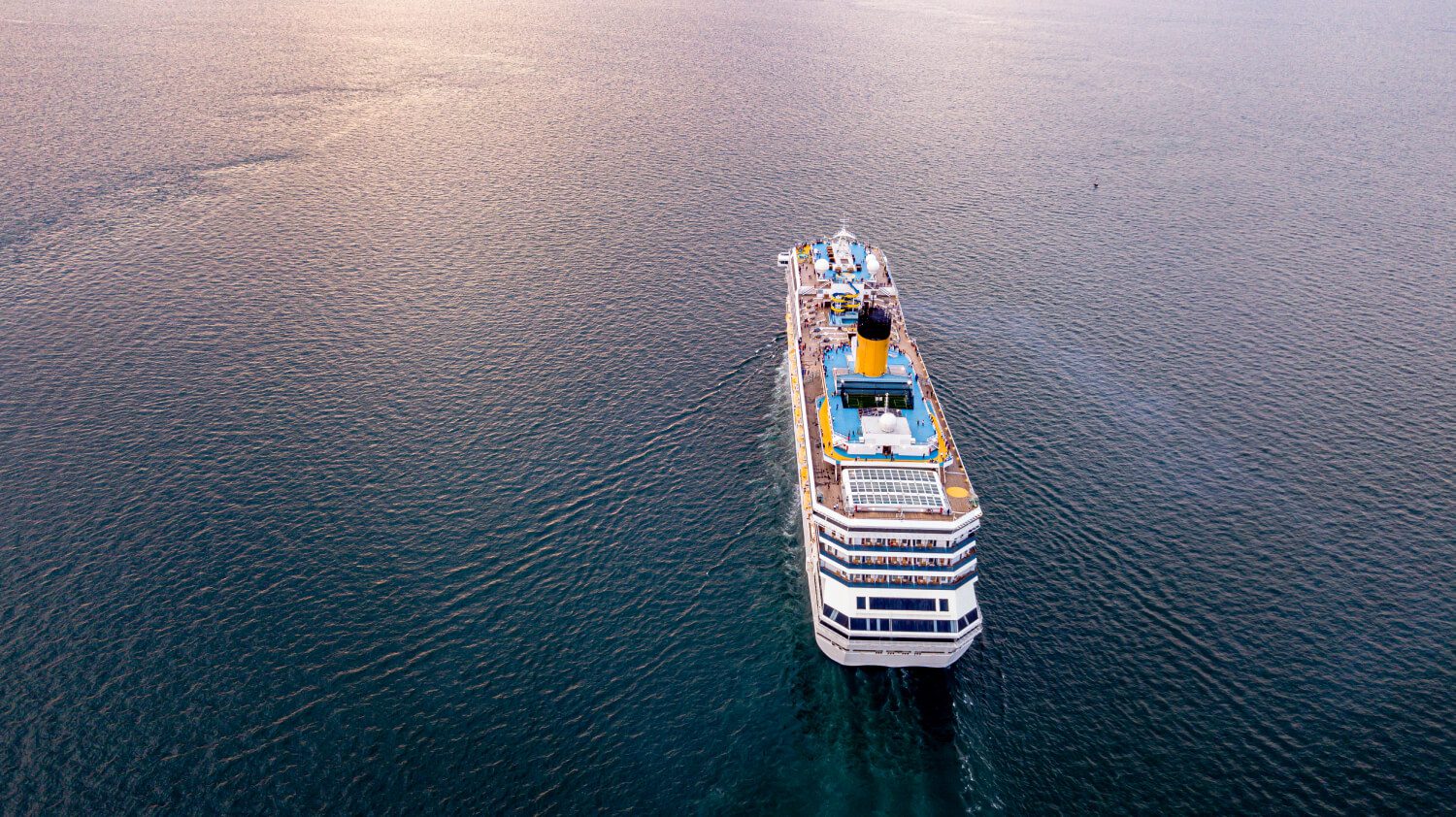 Ocean voyage with cruise liner